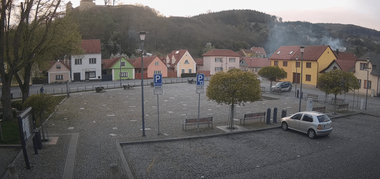 brumov bylnice náměstí