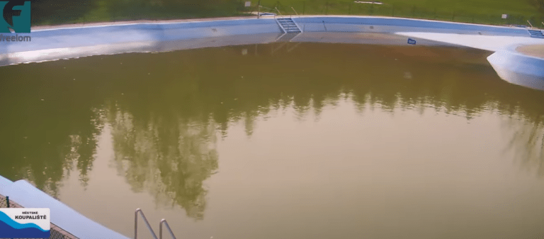 lomnice nad popelkou koupaliště