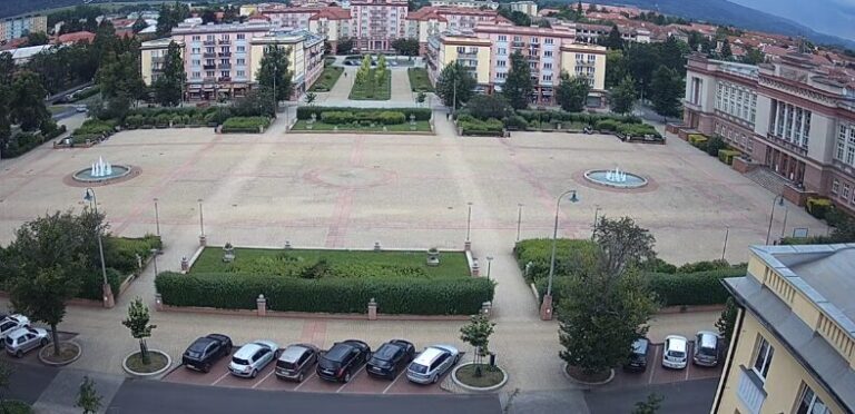 ostrov mírové náměstí